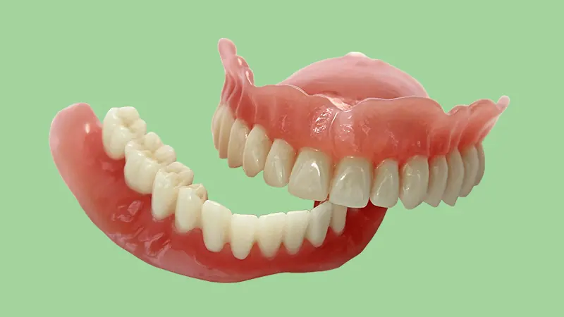 تركيبات الاسنان المتحركة