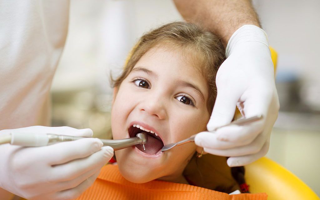 من افضل دكتور اسنان اطفال في القاهرة؟ وأهم مشاكل الأسنان التي يمر بها طفلك!
