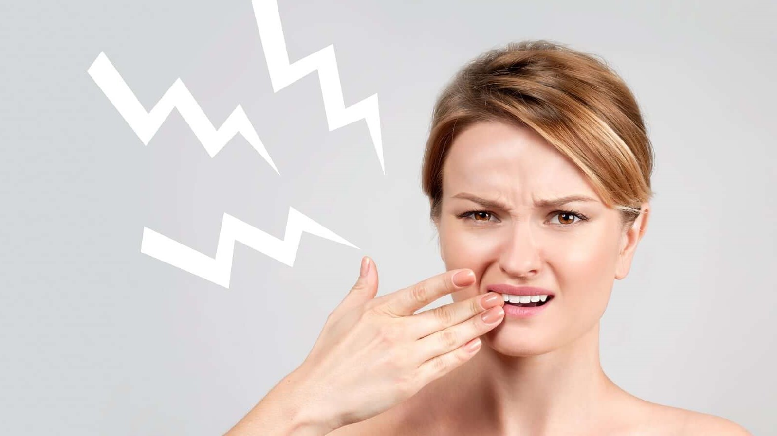 هل تبييض الاسنان يسبب حساسيه؟