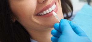 ما هى عروض عدسات الاسنان؟ وما هو أفضل مركز للحصول عليها؟