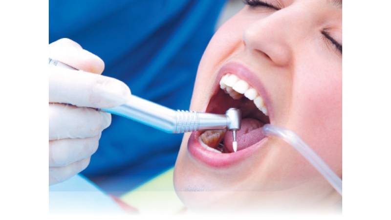 ما هي الحشوات الزجاجية للأسنان؟