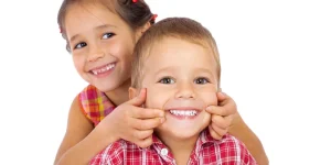 تعرف على كيفية تقوية أسنان الأطفال ولماذا يحدث بها ضعف؟