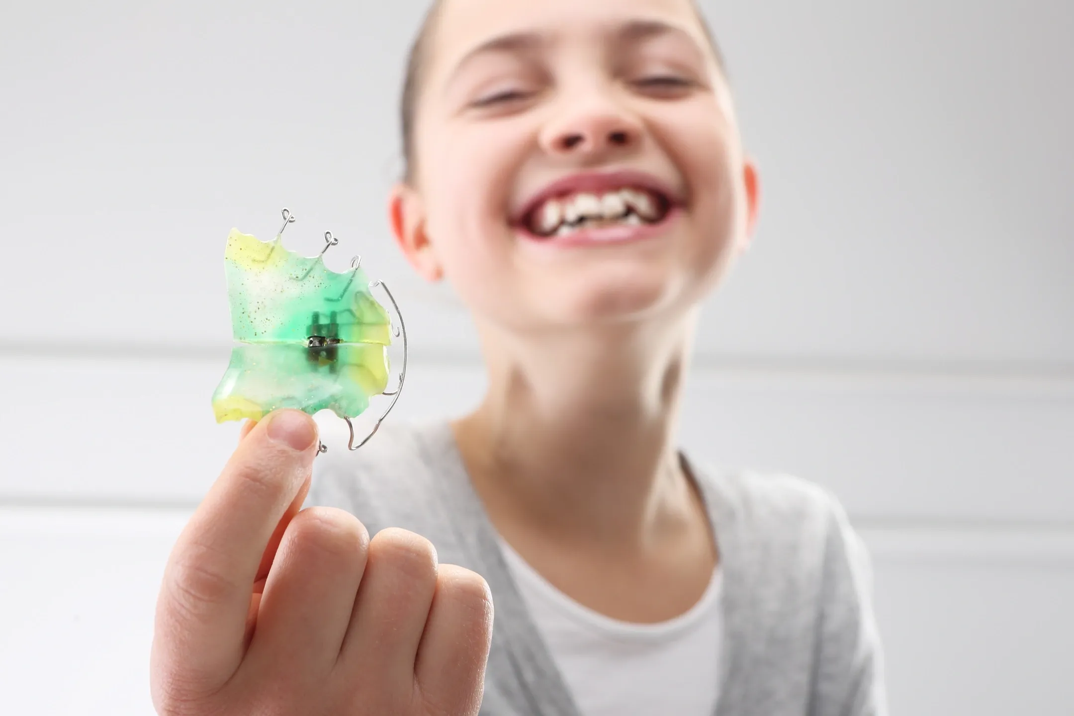 ما هي تكلفة تقويم الأسنان المتحرك للاطفال ؟