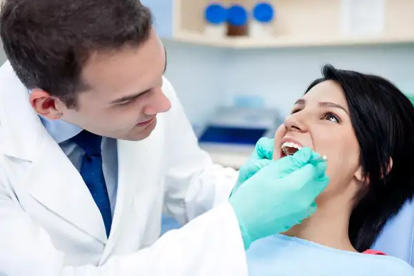 لهذه الأسباب الحشو المعدني للأسنان خطر على المريض والطبيب | الكونسلتو